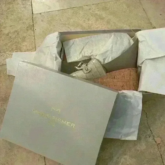 Vaneda Platform Slide Sandal Size 7 - Picture 9 of 9